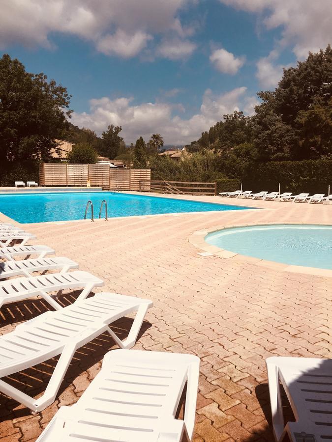 Camping Les Mimosas Hotel Pégomas Екстериор снимка